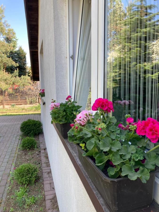 Apartamento Dom Chotomów Exterior foto